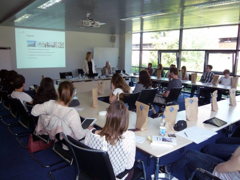 Brown Bag Talk: „Was macht eigentlich ein/e …Personalreferent/-in bzw. ein/e Personalentwickler/-in?“