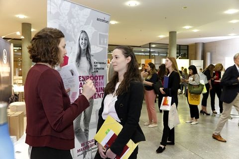 Zum Artikel "Karriere Kompakt an der WiSo: Job-Salat & Vorträge am Career Day, 25. Juni 2019"