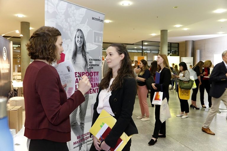 Jetzt vormerken: Start des Patenschaftsprogramms im Sommersemester – noch mehr spannende Unternehmen!