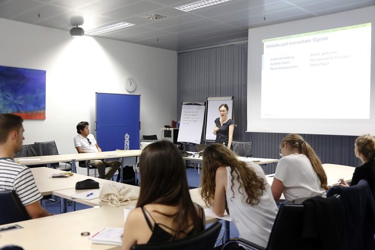 Anmeldung für die Seminarreihe des Career Service gestartet – spannende Infos zu Bewerbung, Berufseinstieg und Präsentationsfähigkeit