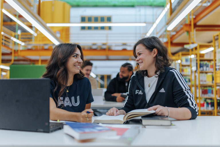 Beitragsbild für Stellenangebote